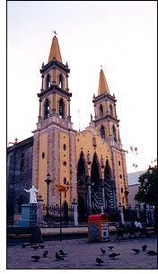Historia de Mazatl&aacute;n